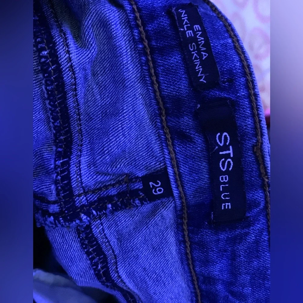 Jeans - Picture 3 of 3